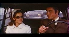 Дама в очках и с ружьем в автомобиле / The Lady in the Car with Glasses and a Gun (1970)